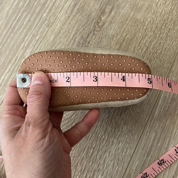 NEW Old Navy Sherpa-Lined Mauve Baby Booties (12-18 mos) - Picture 8 of 8